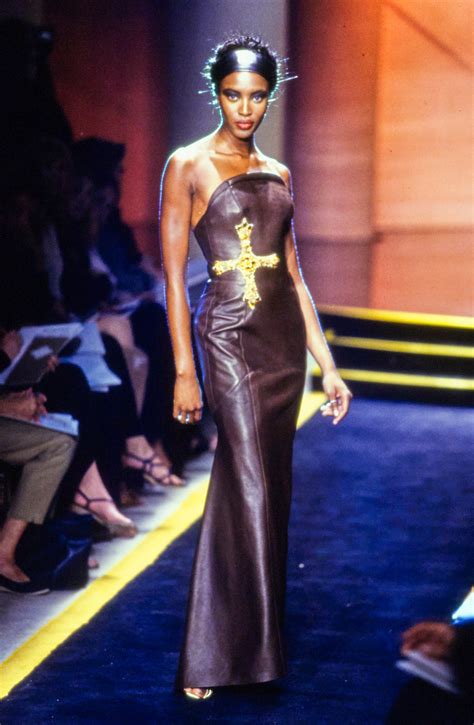 versace 1997 runway show|versace runway fashion show.